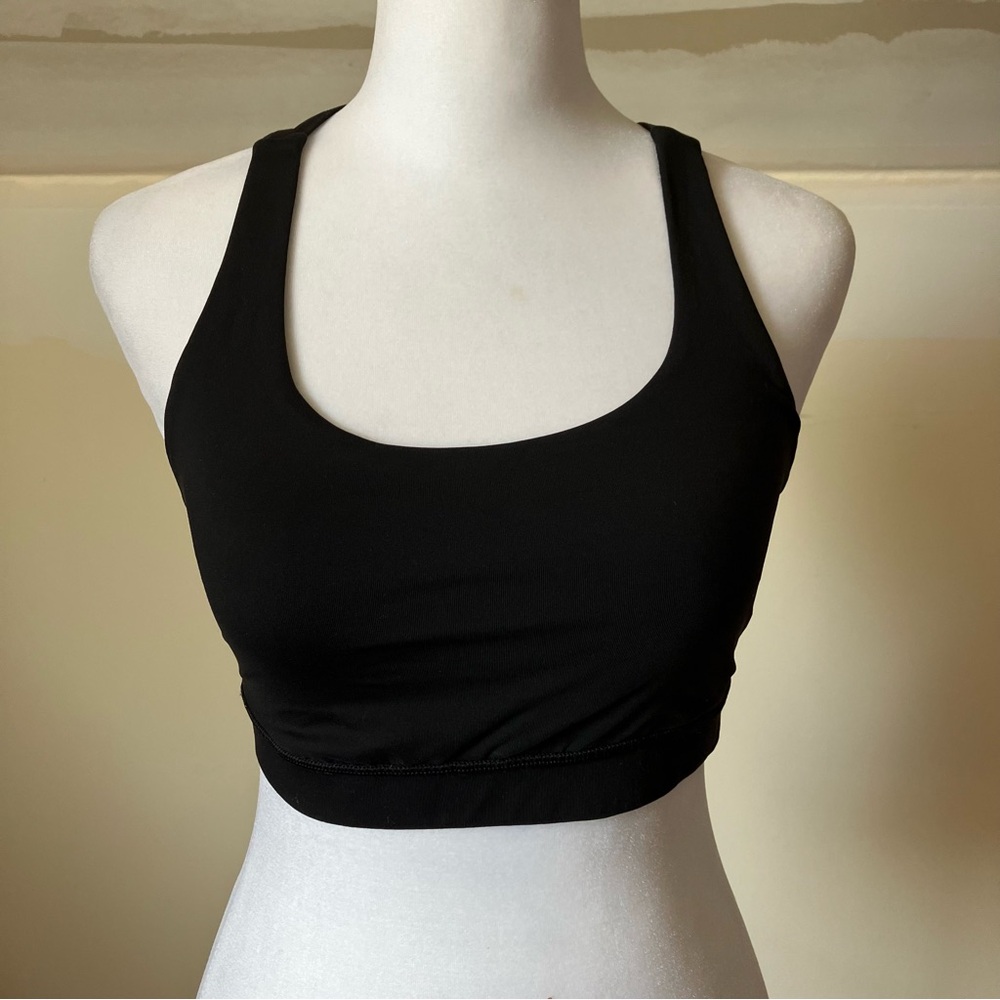 Lululemon Athletica Black CrisCross Energy Bra size 6 - Picture 3 of 4